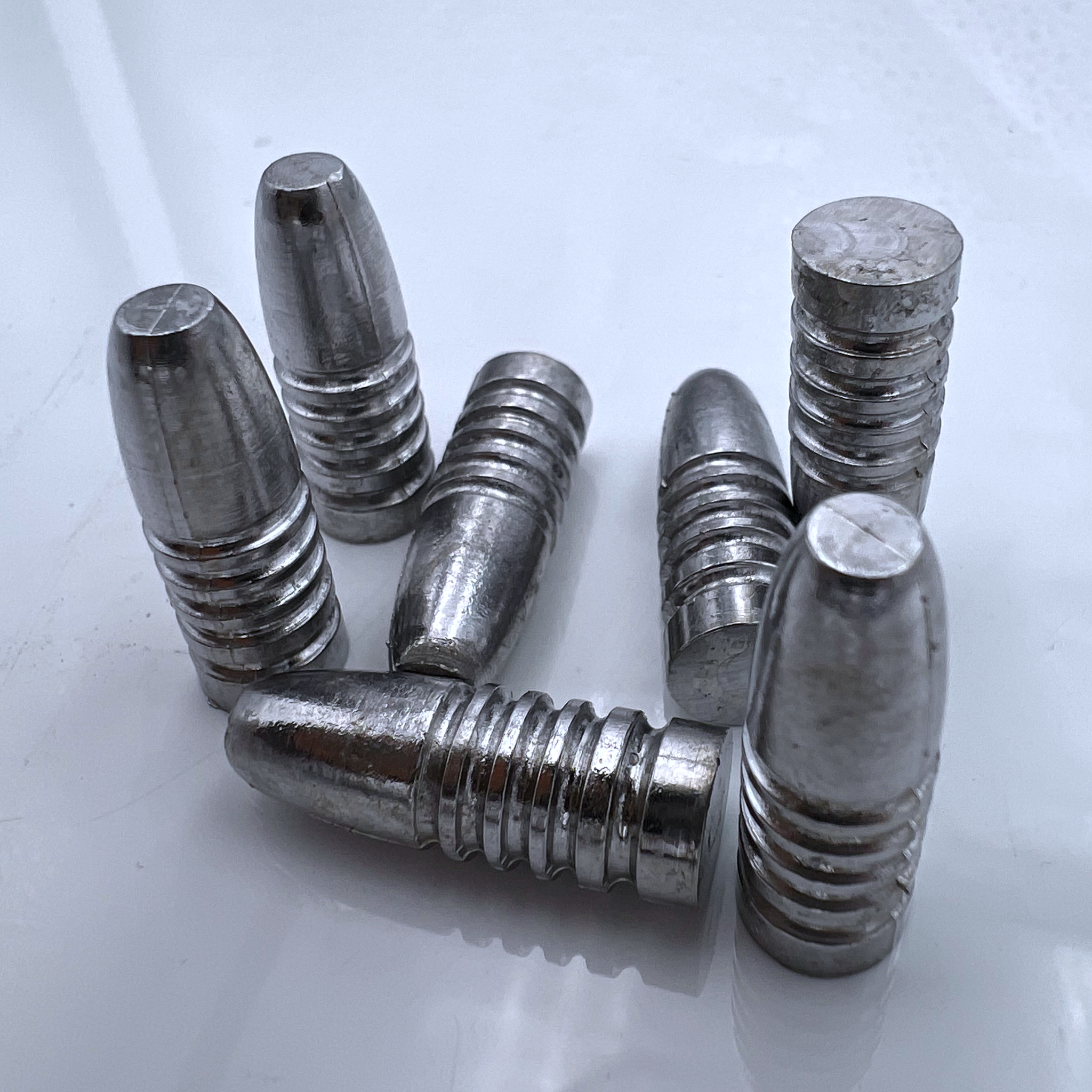 Cal.323 | Longue histoire