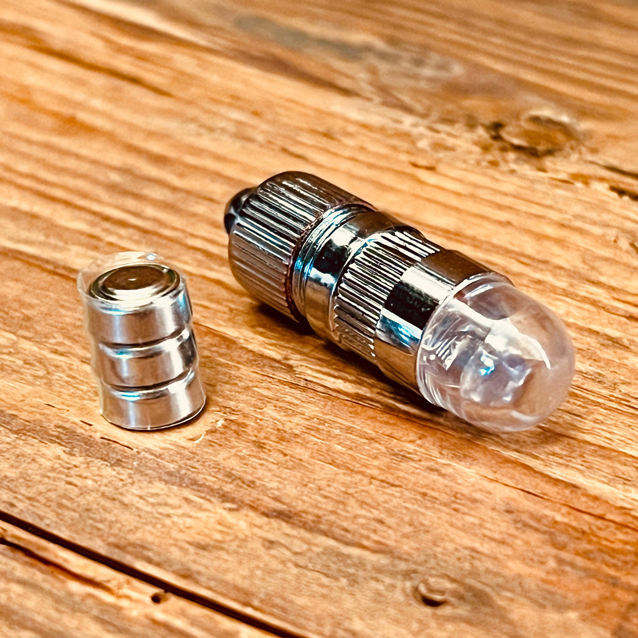 G&M genuine leather keychain